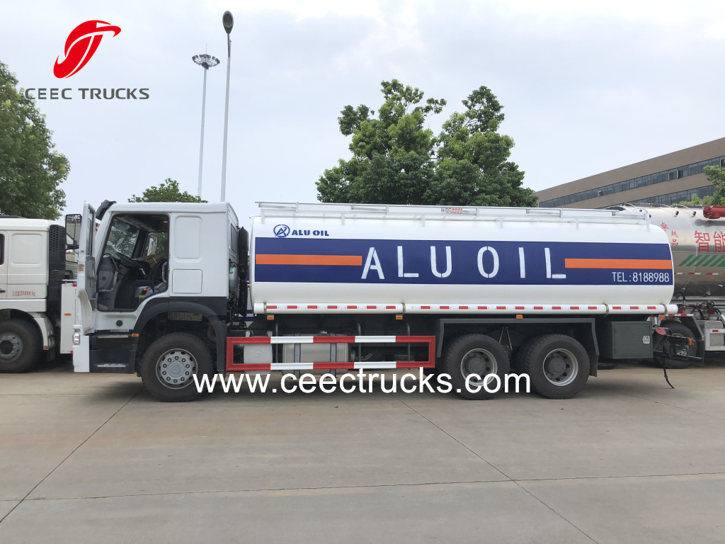 SINOTRUK HOWO 6X6 all wheel drive Fuel bowser Oil tanker trucks SINOTRUK HOWO 6X6 all wheel drive Fuel bowser Oil tanker trucks
