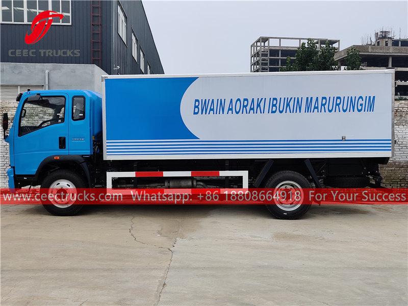 SINOTRUK HOWO 6 wheeler cargo truck