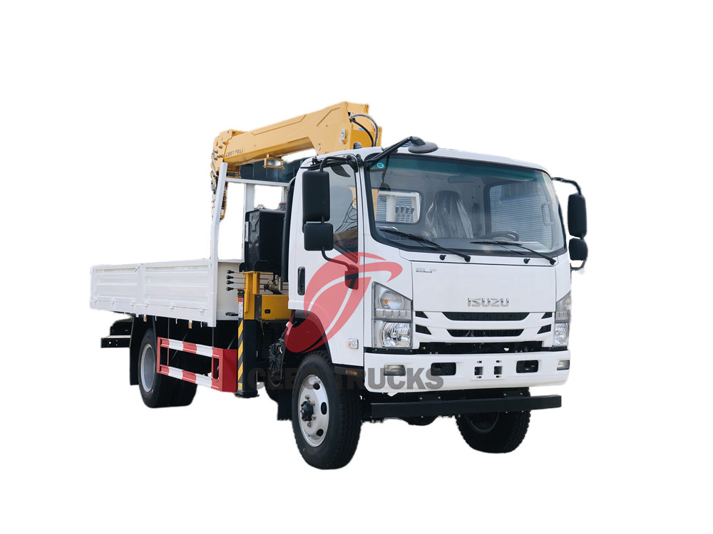 Isuzu 700P 4x4 5ton cargo truck with crane