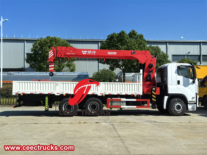 Isuzu GIGA 6X4 straight arm crane