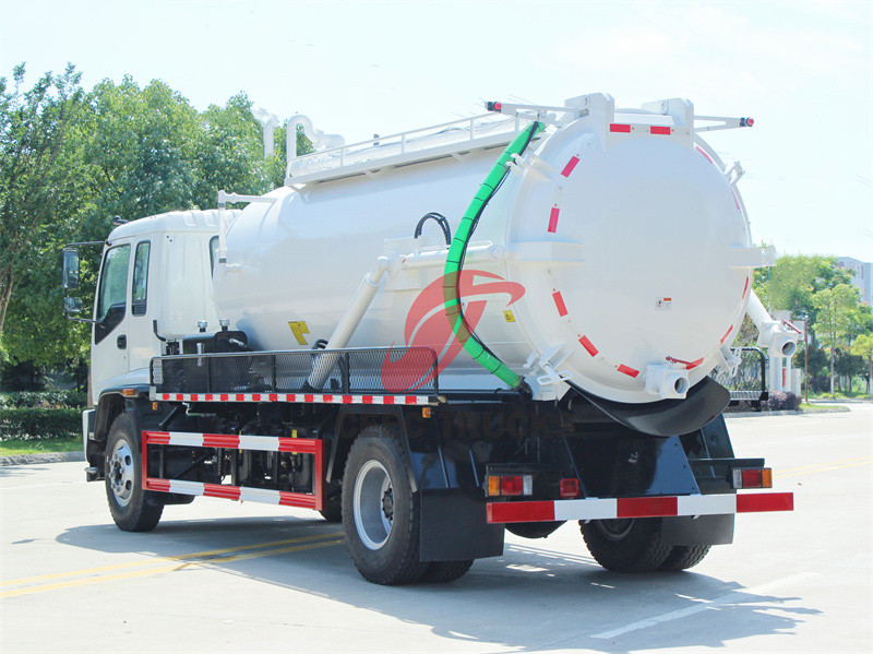 Isuzu lorry vacuum tankers