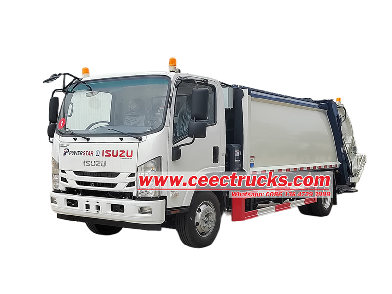 isuzu 700P rear loader garbage truck