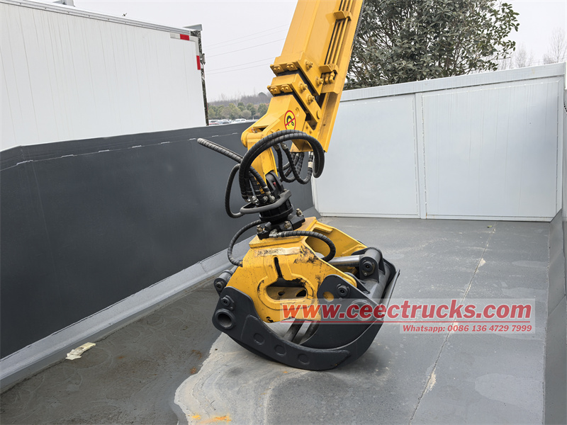 Isuzu KV600 grab crane garbage truck