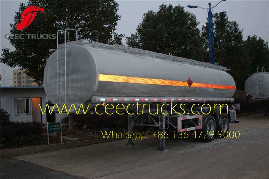 China best 3 axle oil tanker semitrailer export