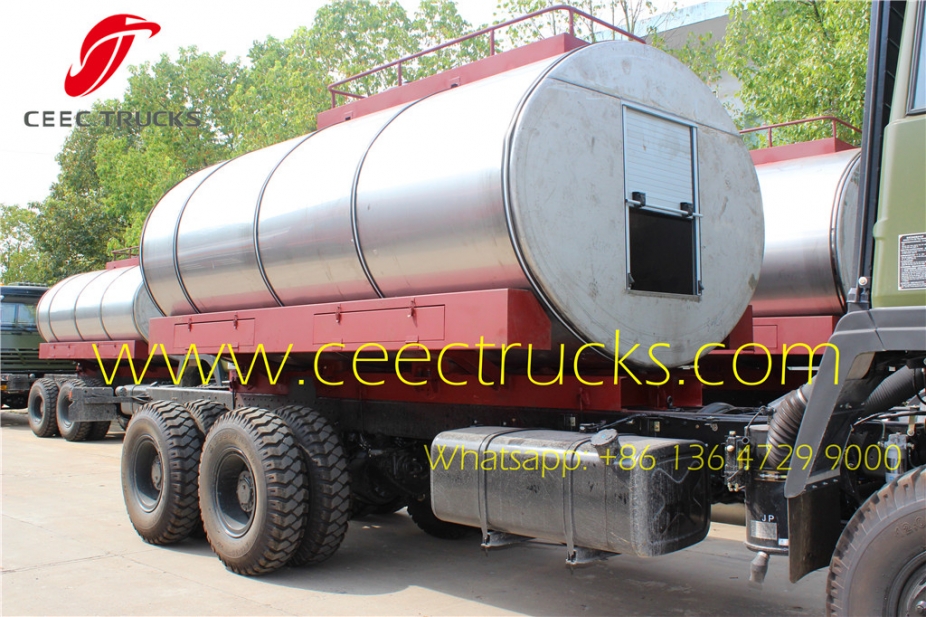 Military 12 wheelers fuel tanker truck Shacman oil trucks supplier