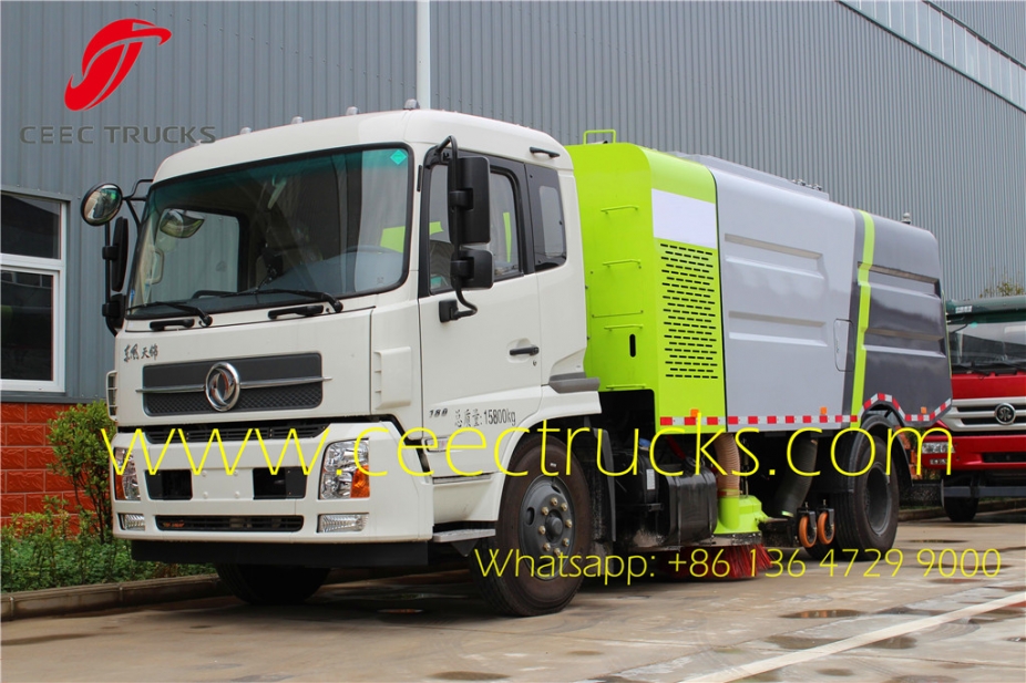 China Manufacture Dongfeng 4*2 Road Cleaning Sweeper Truck for sale