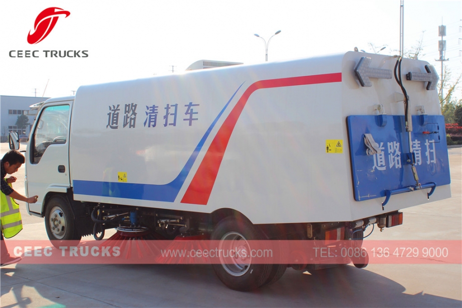 ISUZU 4CBM road sweeper low price