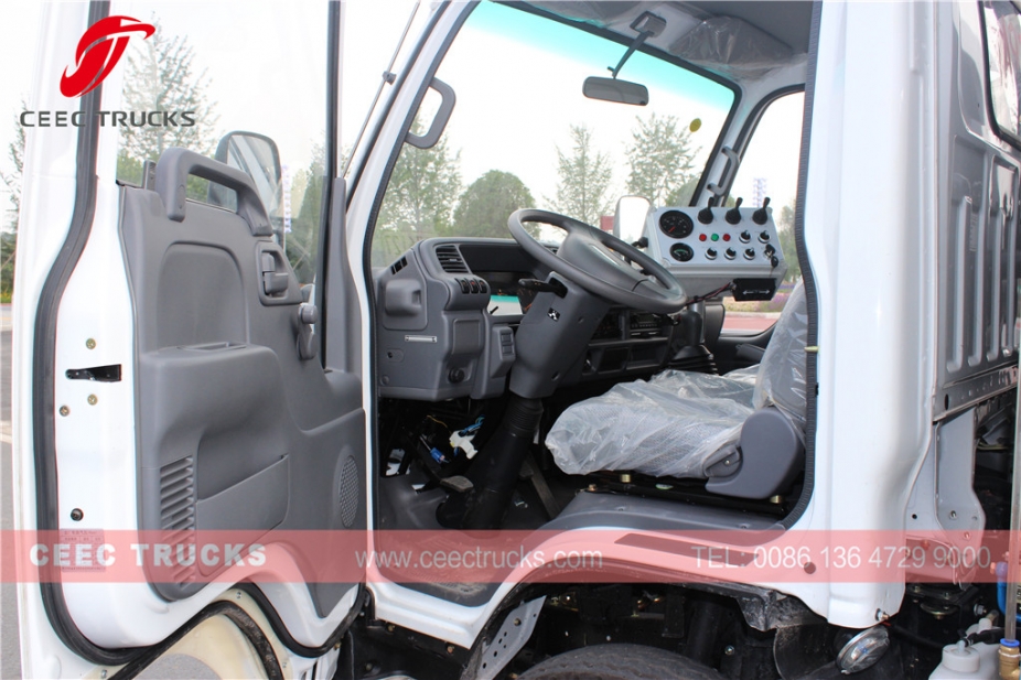 ISUZU 4CBM road sweeper low price