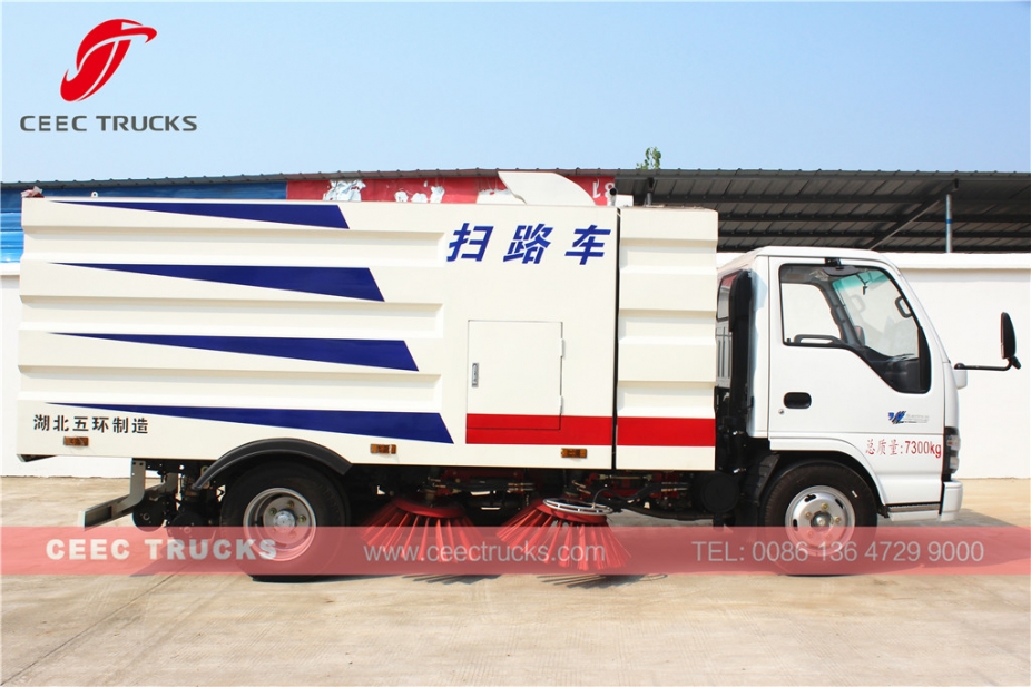 ISUZU 5000L road sweeper truck golden supplier