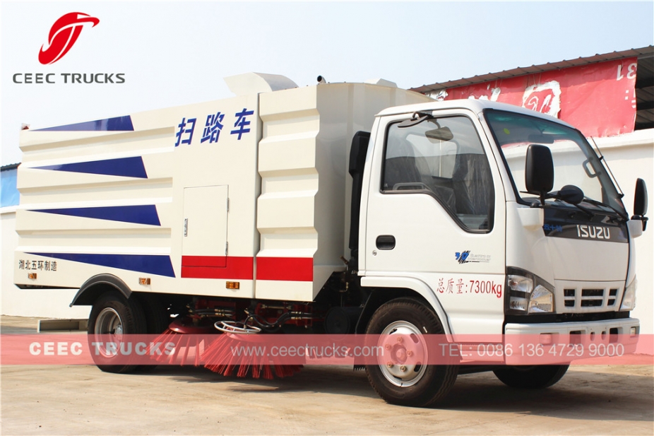 ISUZU 5000L road sweeper truck golden supplier