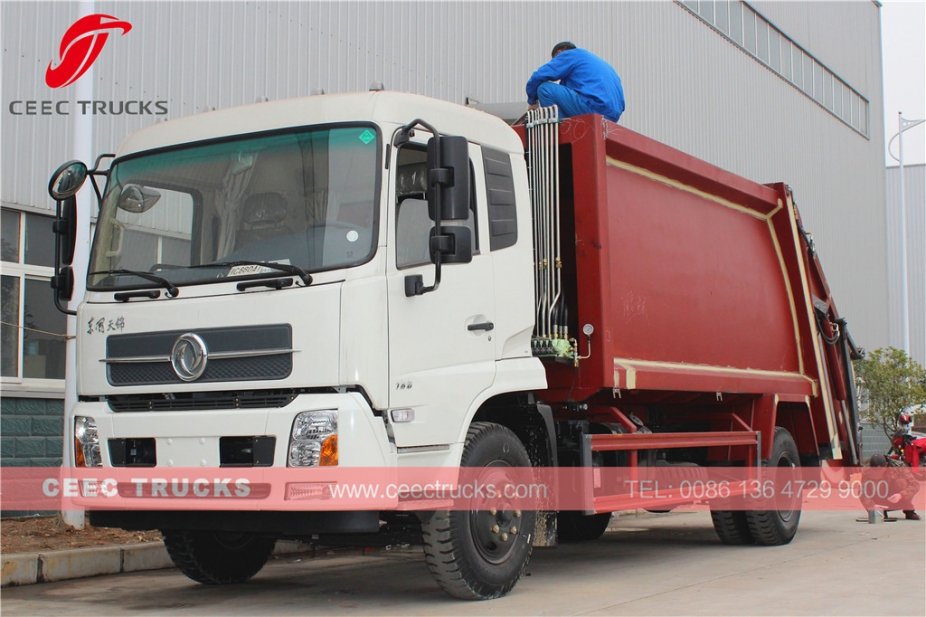 DongFeng 14 CBM international garbage truck