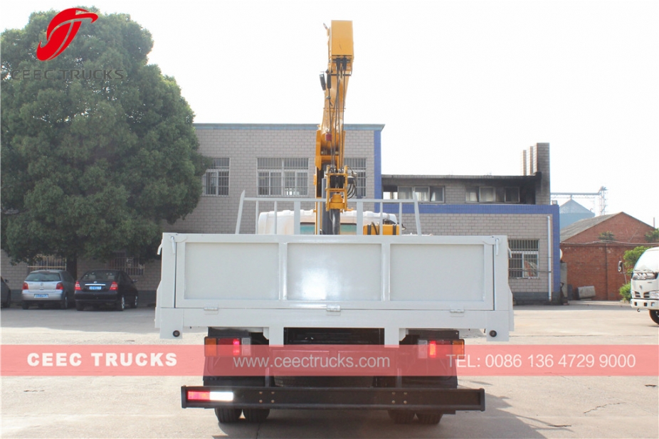 TOP quality ISUZU 5 T truck crane