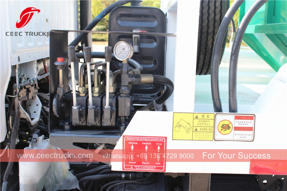 ISUZU 4CBM бұралмалы қолды қоқыс таситын машина