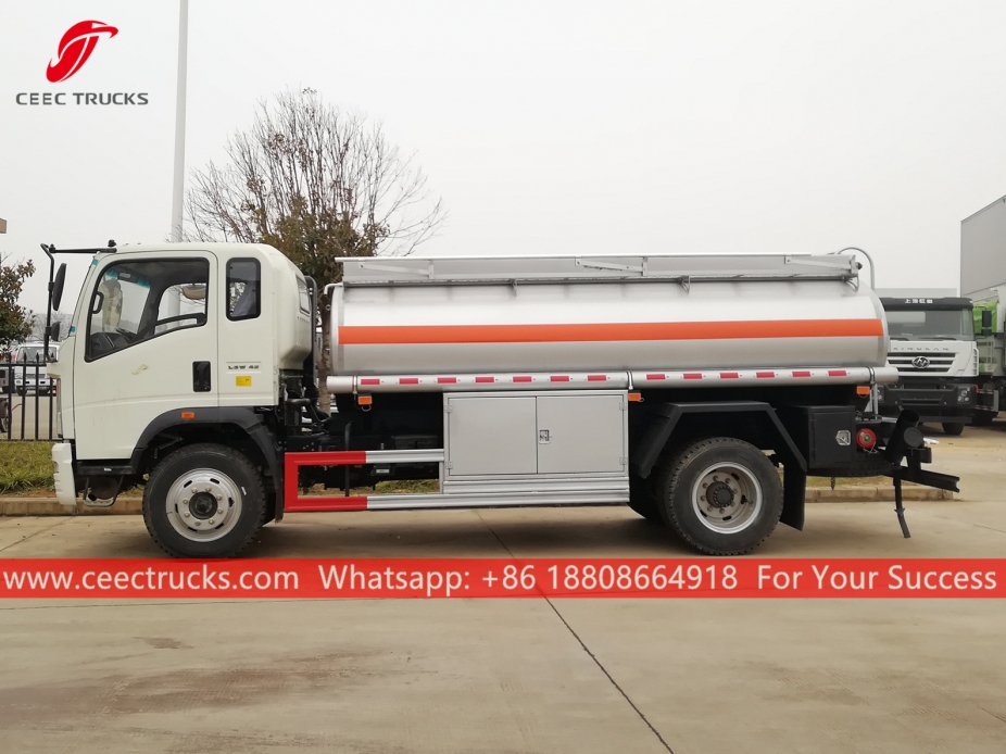 SINOTRUK HOWO 6CBM жанармай құю көлігі