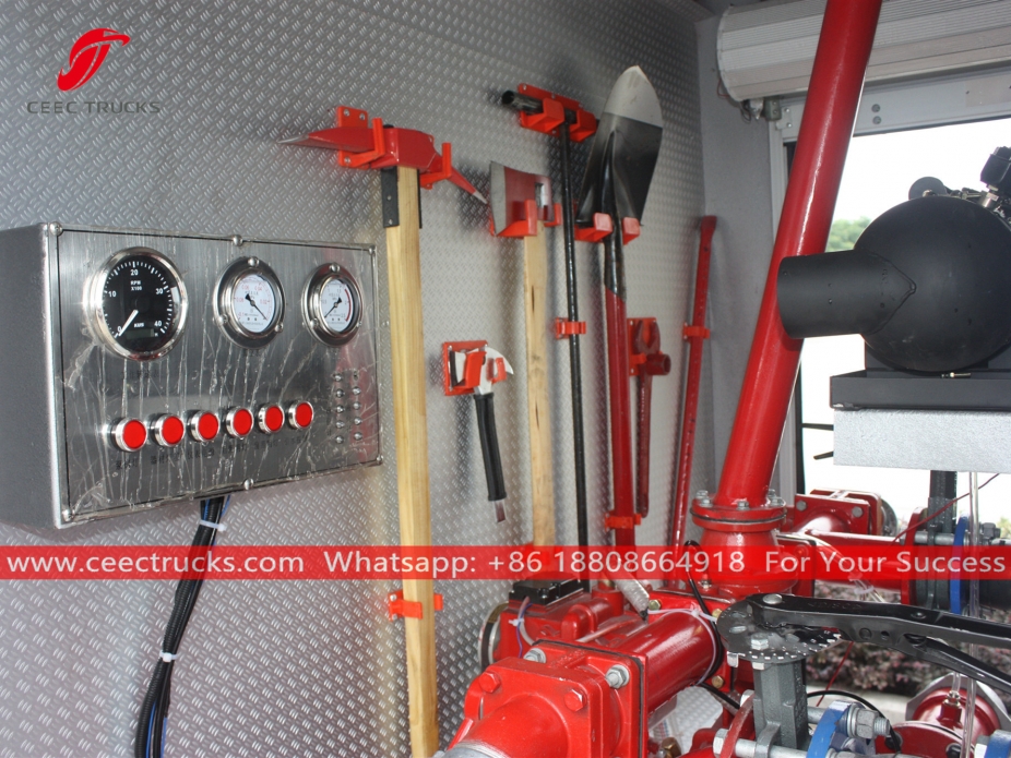 ISUZU 600P Өрт сөндіру көлігі