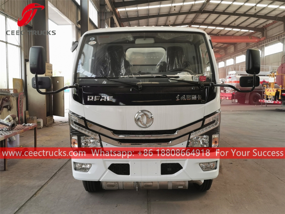 2CBM Жанармай жүк көлігі Dongfeng