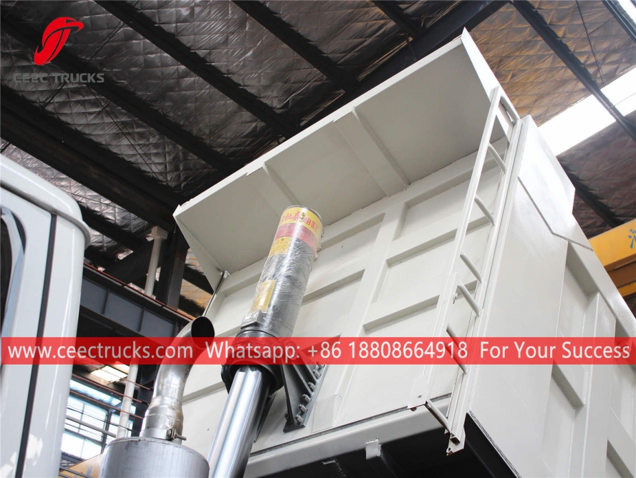 ISUZU GIGA самосвал