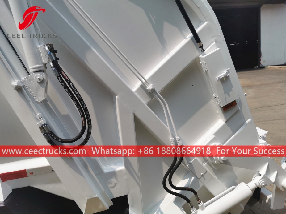 ISUZU 6CBM Артқы тиегіш қоқыс тасушы