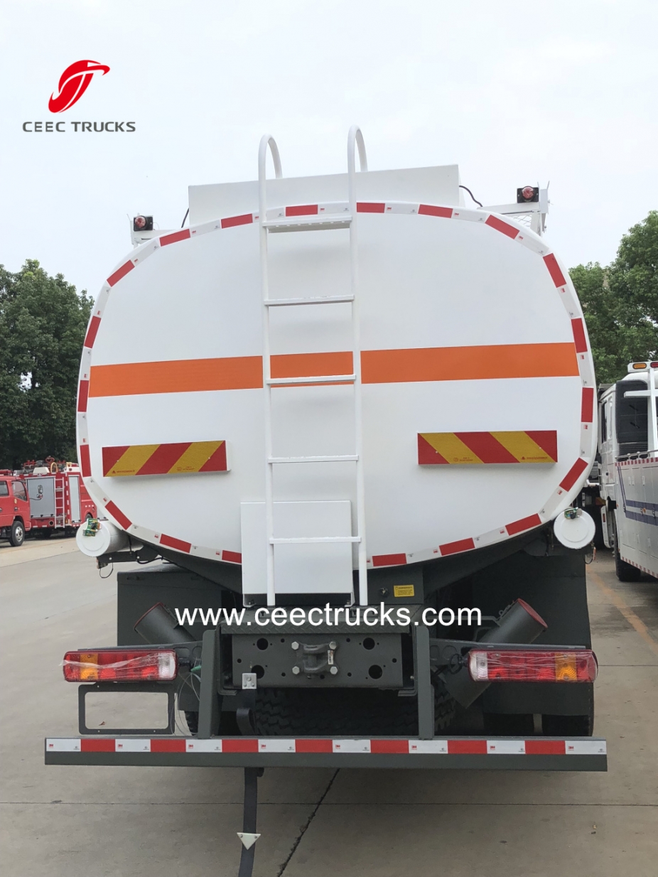 SINOTRUK HOWO 6X6 толық жетекті Жанармай құятын жүк көліктері