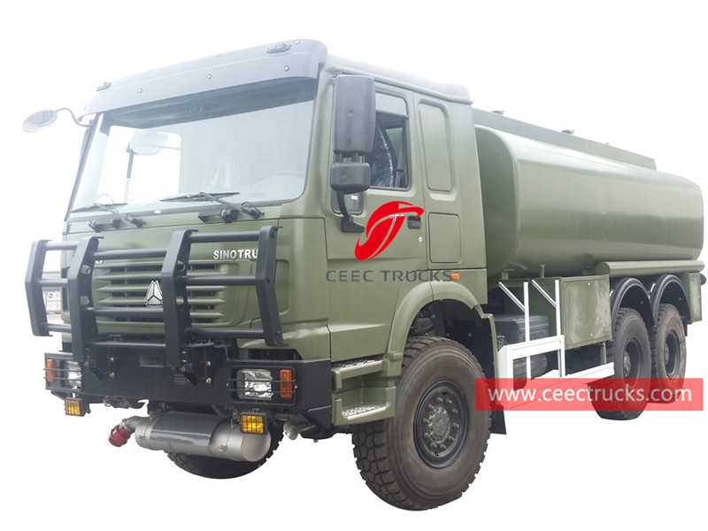 HOWO 6×6 AWD oil tanker truck