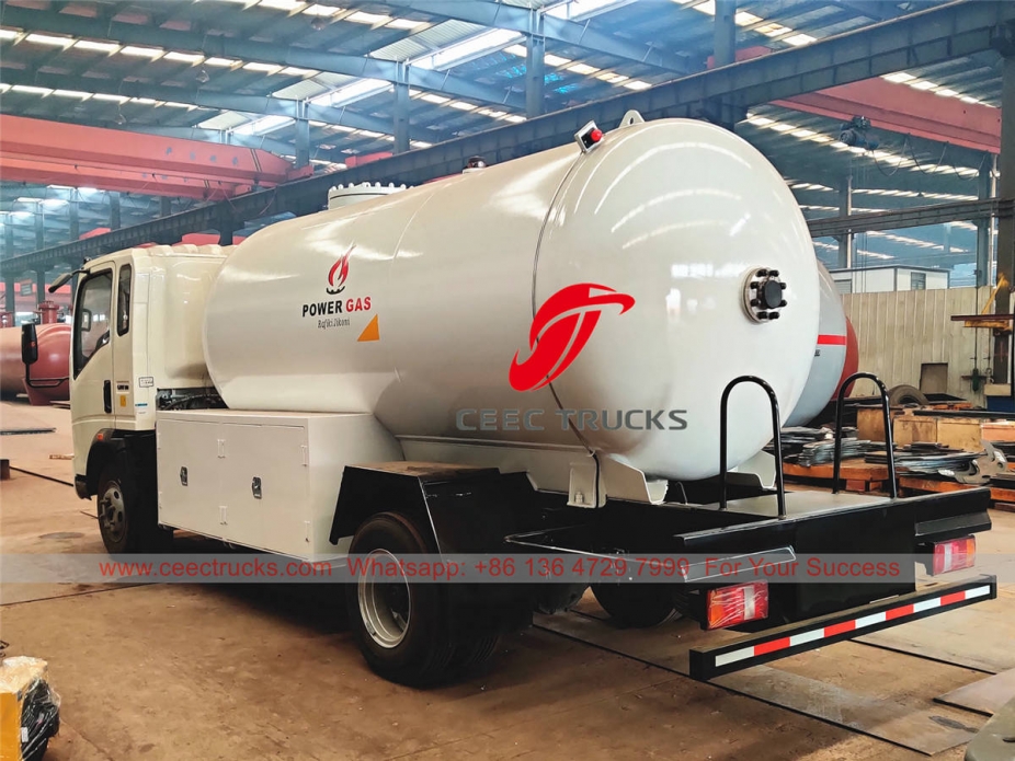 HOWO LPG refueling truck