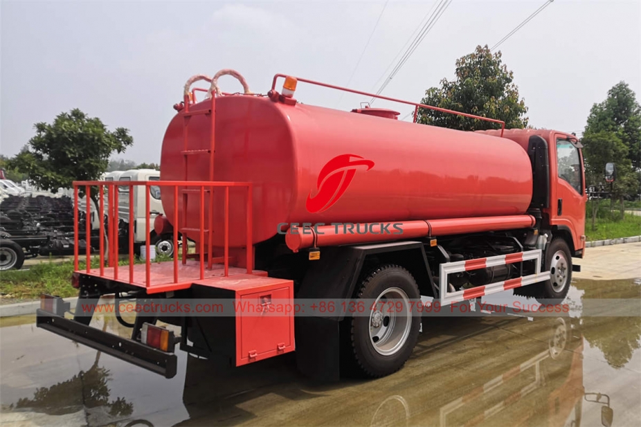 ISUZU 4×2 water spray truck