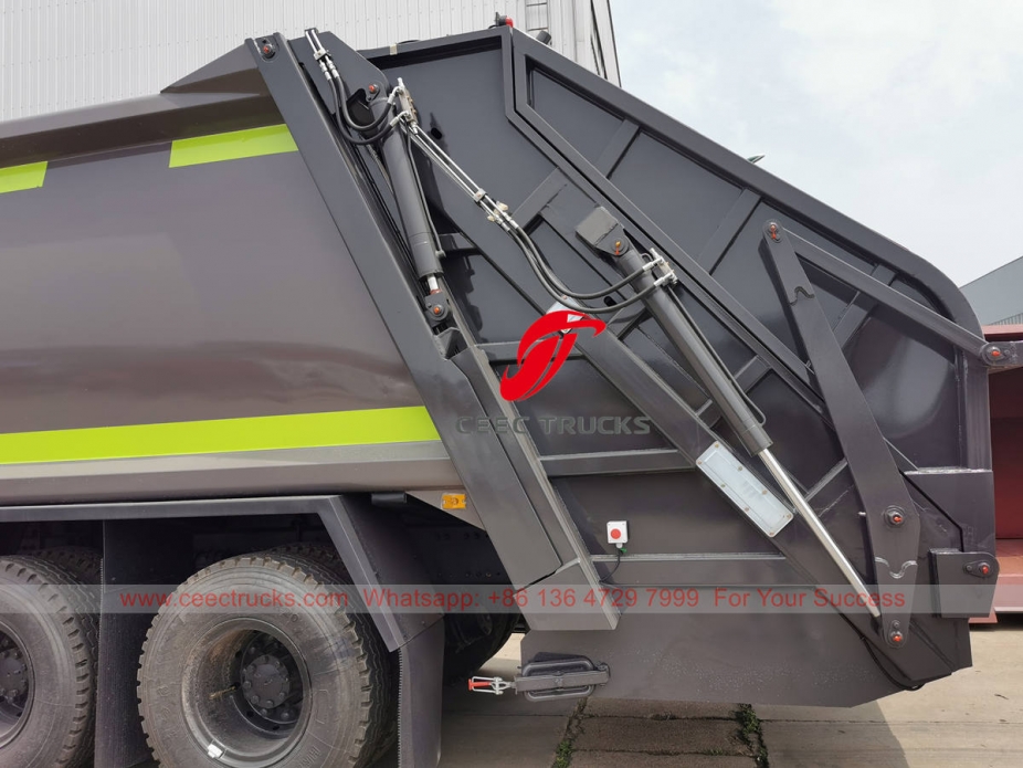 ISUZU GIGA 10 wheeler garbage compactor