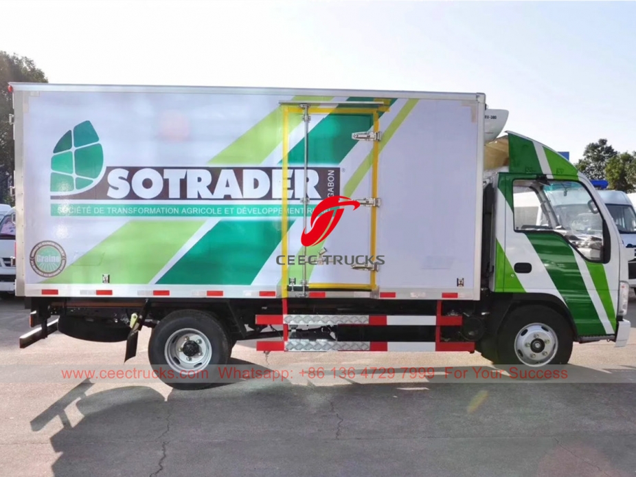 ISUZU 4 ton freezer truck