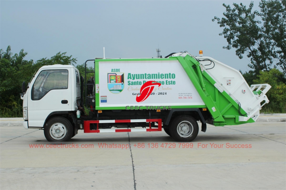 ISUZU 6CBM refuse compactor truck for export