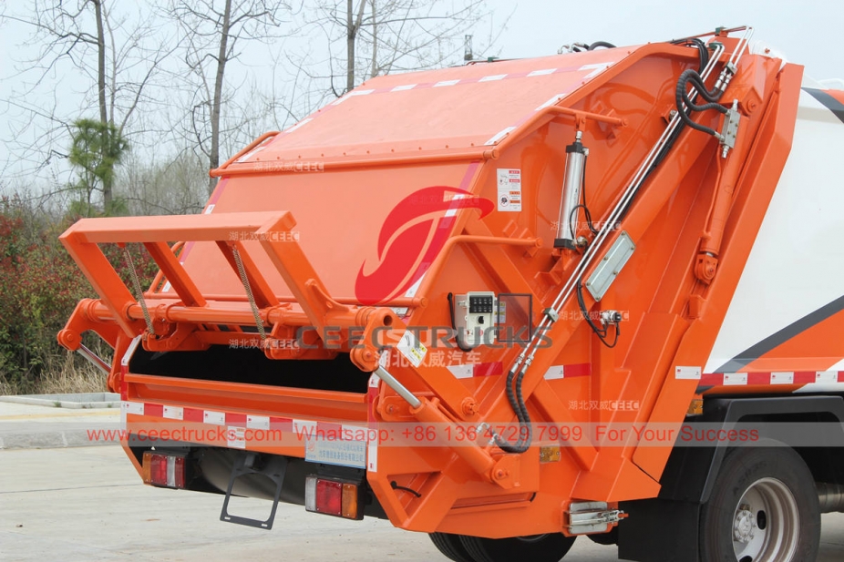 Customized ISUZU 100P 4×2 small refuse compactor at best price