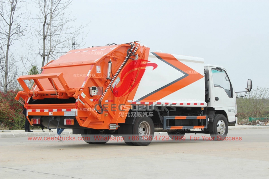 Customized ISUZU 100P 4×2 small refuse compactor at best price