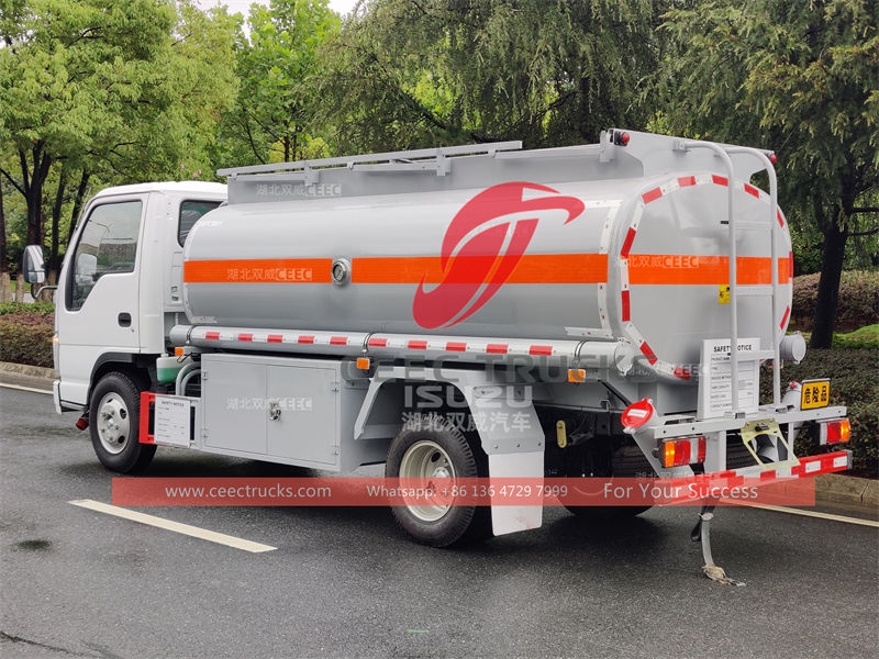 ISUZU 100P 5CBM fuel bowser