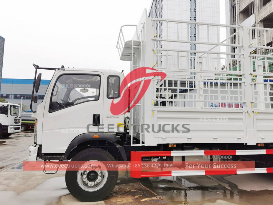 HOWO 4×2 6 wheeler 8 tons cargo truck