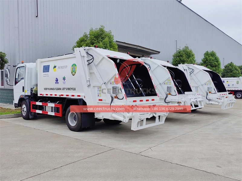 SINOTRUK Rubbish  Garbage Truck 8cbm bin lorry for sale