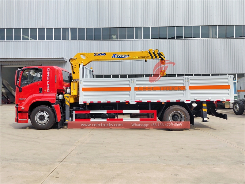 ISUZU GIGA 4×2 truck mounted crane with factory direct sale