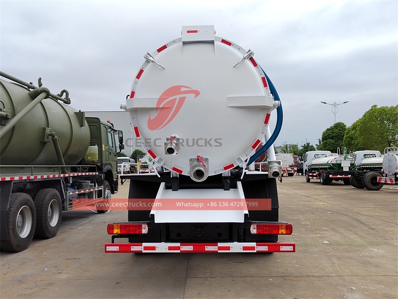 SINOTRUK 20m3 Vacuum Sewage Suction trucks with factory direct sale