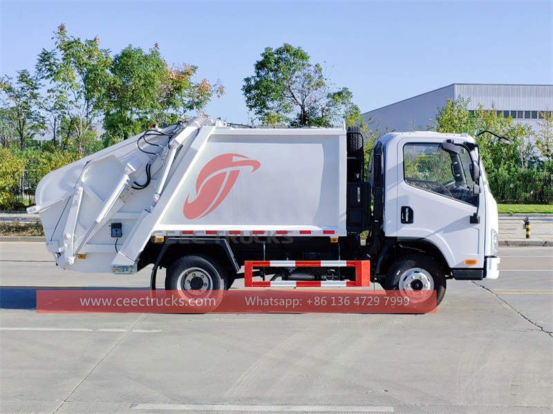 FAW 8 CBM refuse compactor truck with factory direct sale