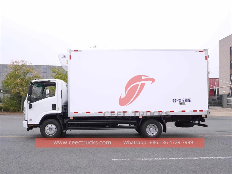 ISUZU ELF kv600 refrigerated lorry