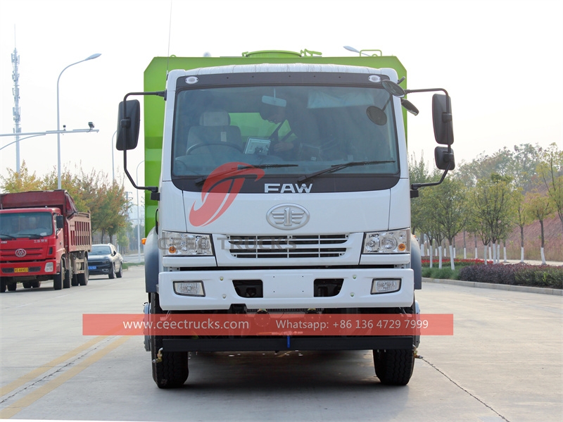 Faw RHD vacuum sweeping truck with factory direct sale