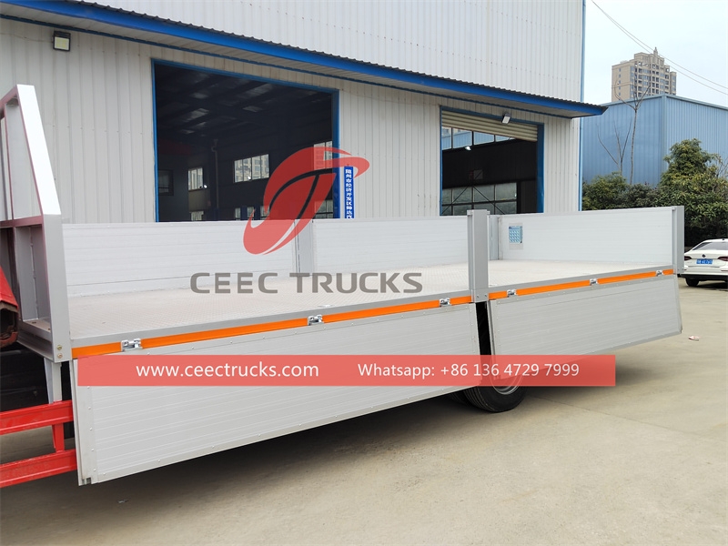 Isuzu NPR folding crane cargo truck