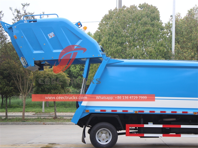 ISUZU NKR 6CBM Waste Compactor truck with factory direct sale