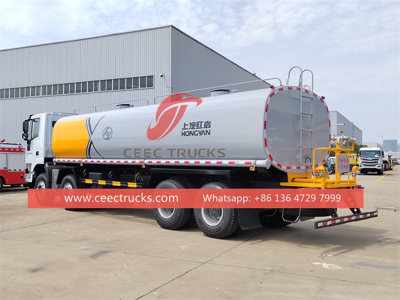 IVECO 8x4 heavy-duty water tank truck supplier