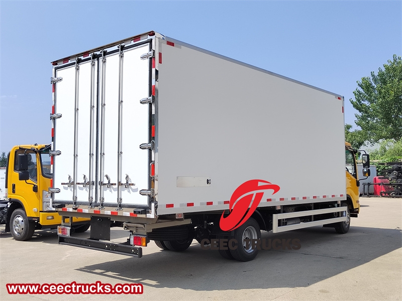 Isuzu NPR thermo king refrigerated truck