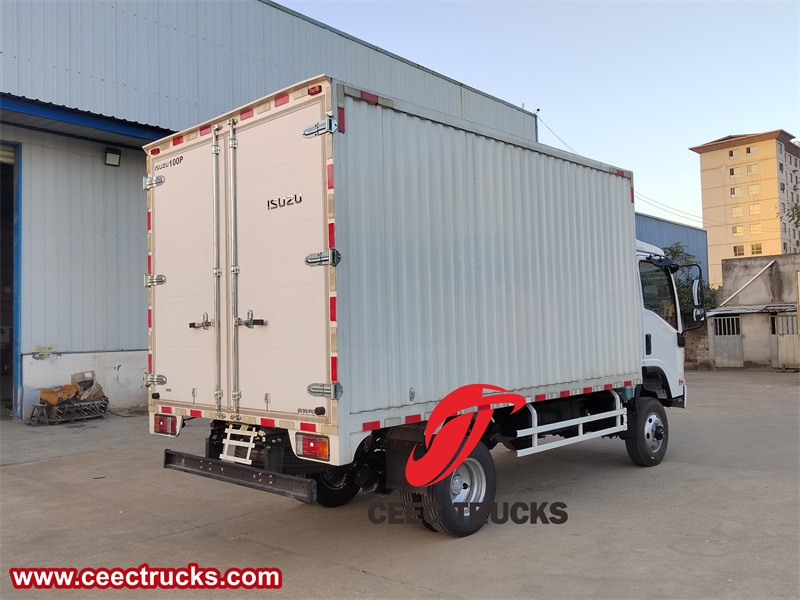 Dry Freight Box Trucks made by Isuzu