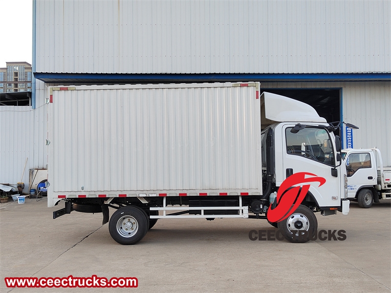 Dry Freight Box Trucks made by Isuzu