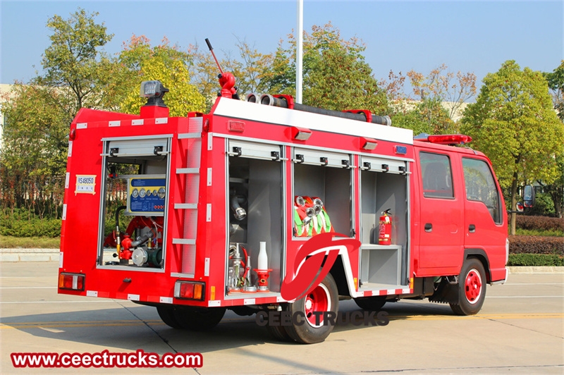 Isuzu mini pumper fire truck