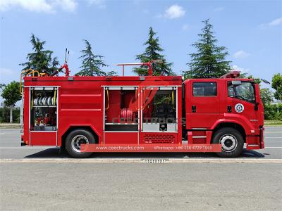 Isuzu  GIGA 4X dry powder fire fighting truck