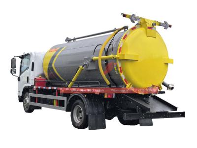 Isuzu light 8,000L vacuum suction truck